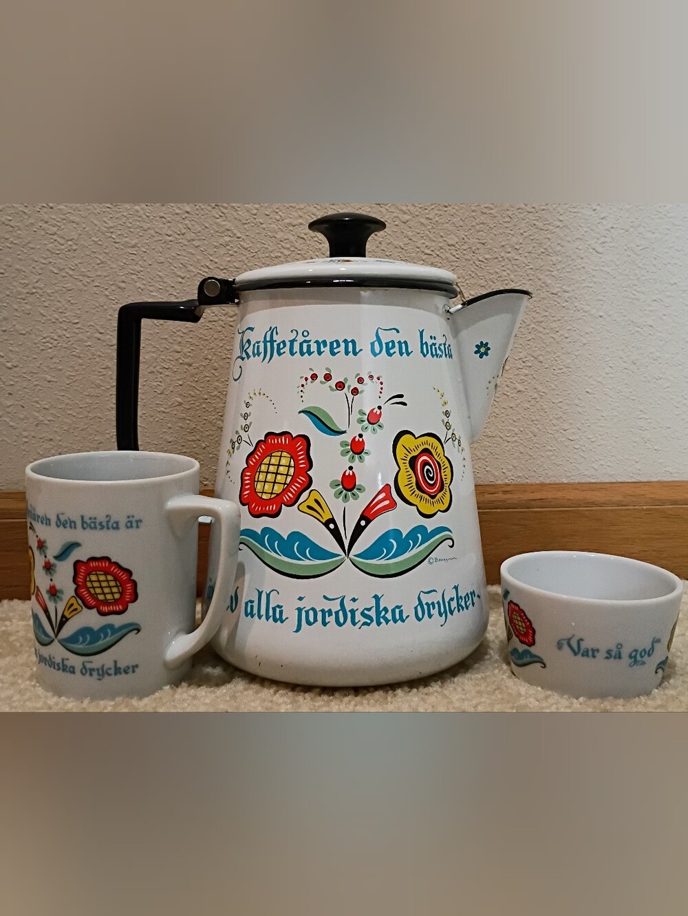 Vintage Berggren Enamel Coffee Set - White - Picture 2 of 7